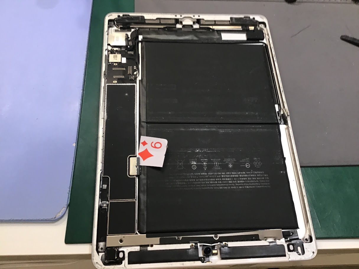 iPad9のバッテリー交換ならデータそのまま修理可能なスマホ修理工房中野ブロードウェイ店へ！